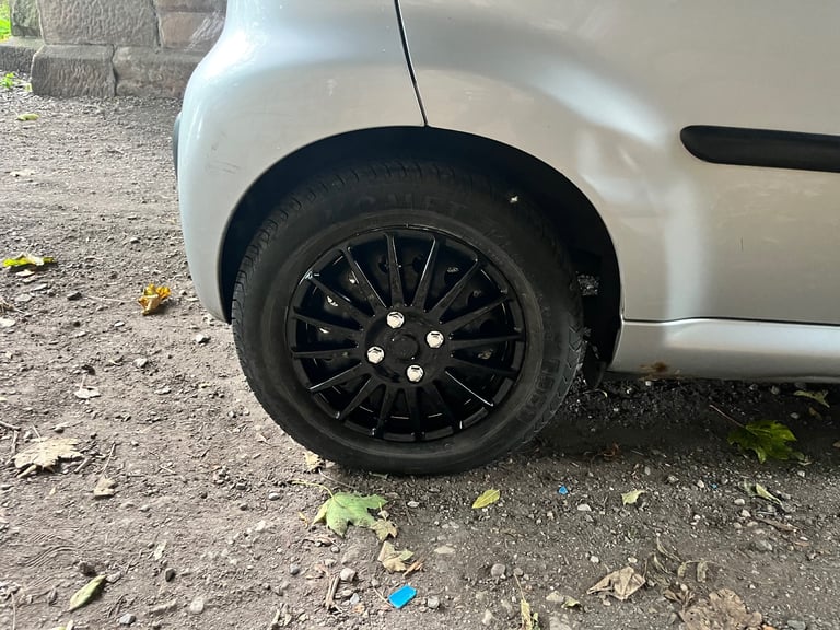 Peugeot, 107, Hatchback, 2011, Manual, 998 (cc), 5 doors