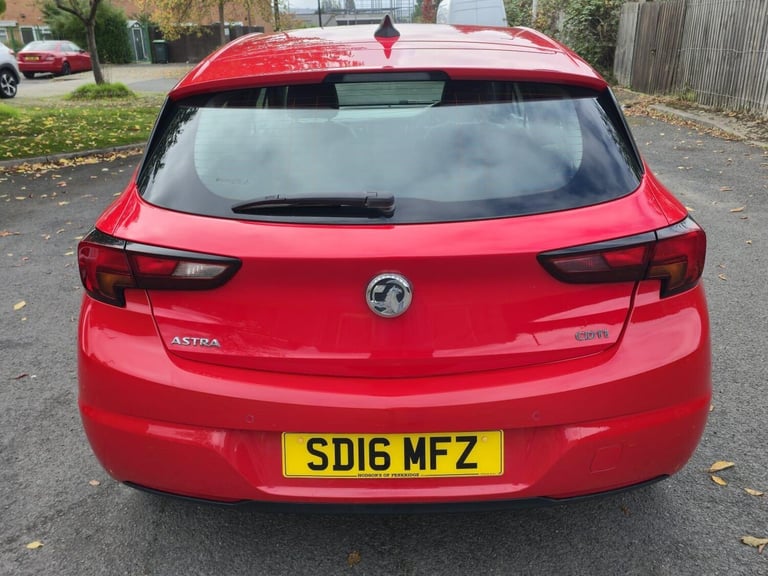  Vauxhall Astra 1.6 CDTi BlueInjection Elite Nav Euro 6 (s/s) 5dr Diesel Manual