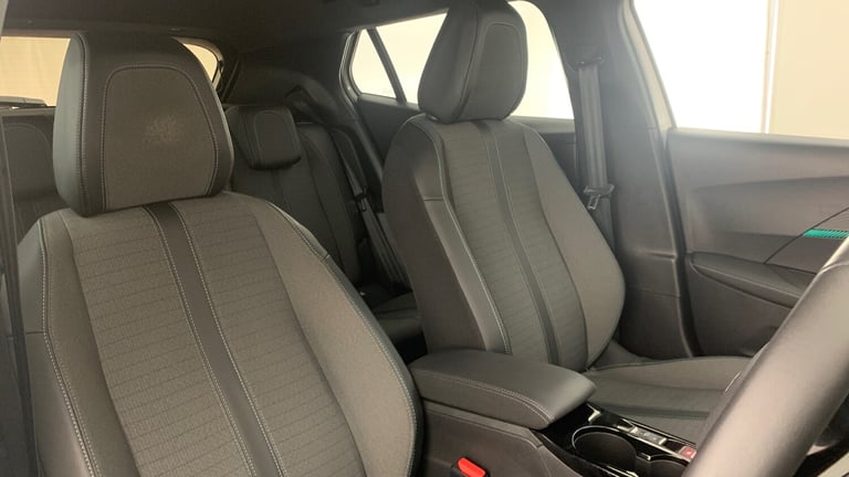 2023 Peugeot 2008 1.2 PureTech Allure Premium + SUV 5dr Petrol Manual Euro 6 (s/s) (100 ps) SUV P...