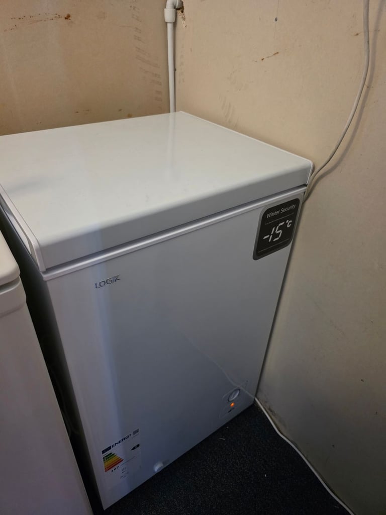 Logik chest freezer 