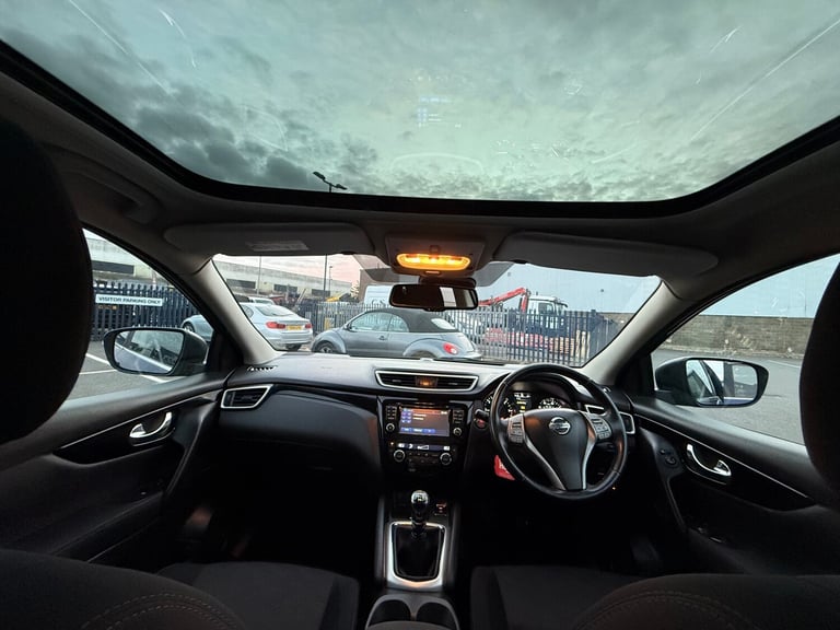 2015 Nissan Qashqai 1.5 dCi Acenta Premium 5dr HATCHBACK Diesel Manual