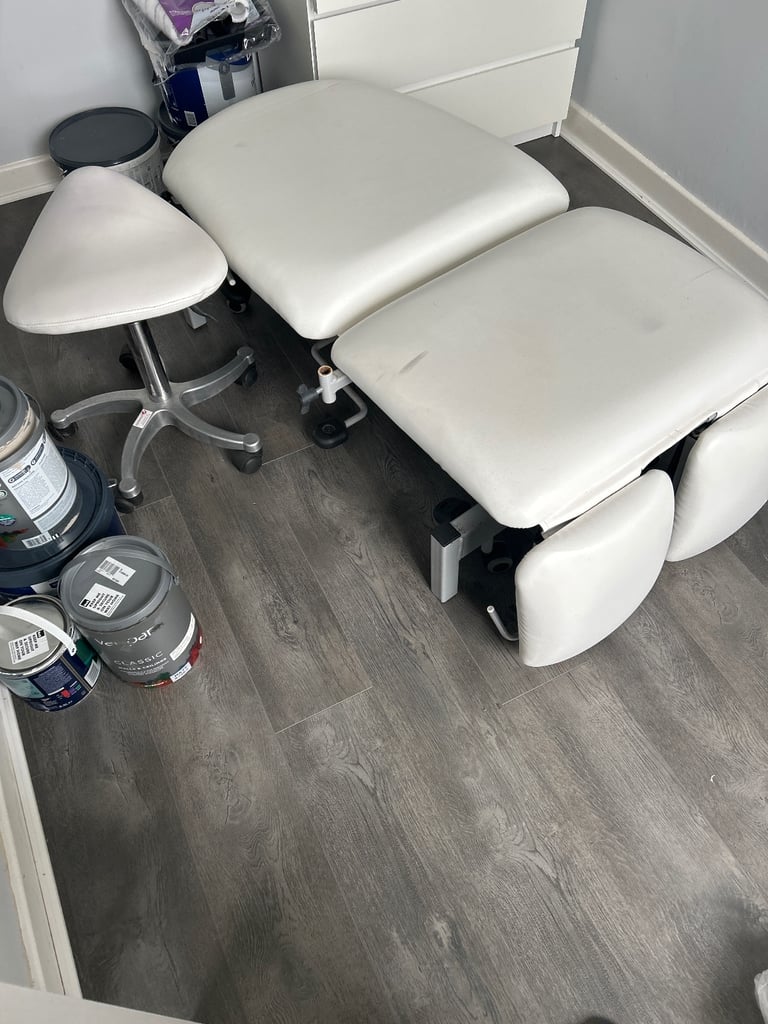 Free hydraulic beauty bed for uplift very heavy 