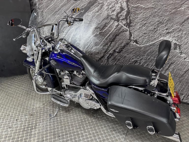 HARLEY DAVIDSON ROAD KING CUSTOM FLHRSI ROAD KING CUSTOM ROADKING 1450 2005