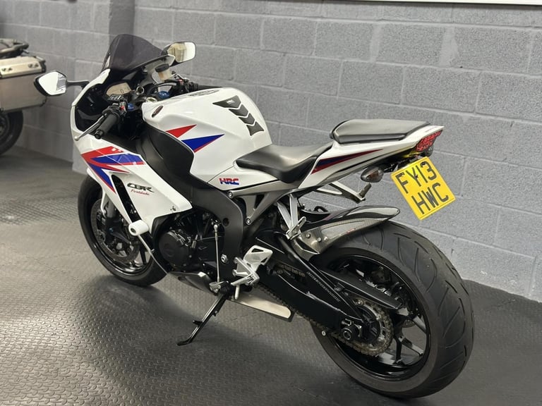 2013 Honda CBR1000RR Fireblade 1000 Super Sports Petrol Manual (178 ps)