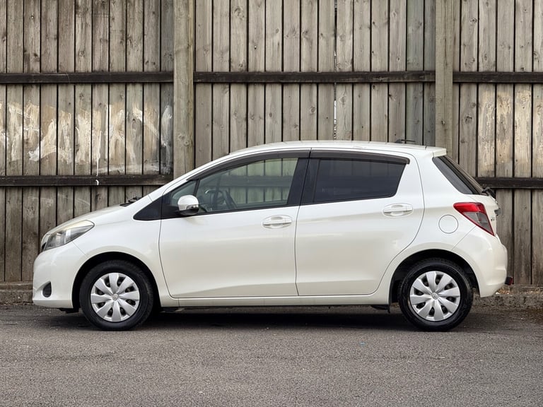 TOYOTA YARIS Active Auto ULEZ Low Milage