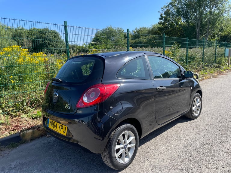image for FORD KA 1.2 STUDIO CONNECT S/S 64 REG BLACK 3 DOOR MOT APRIL 15TH 2026 TAX £35 LOW INSURANCE 50+MPG
