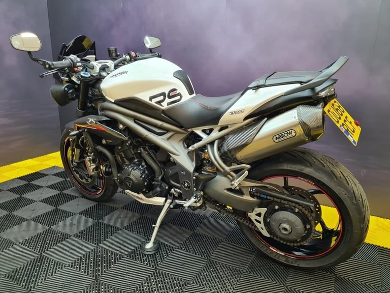 Triumph Speed Triple RS 1050 White 2018