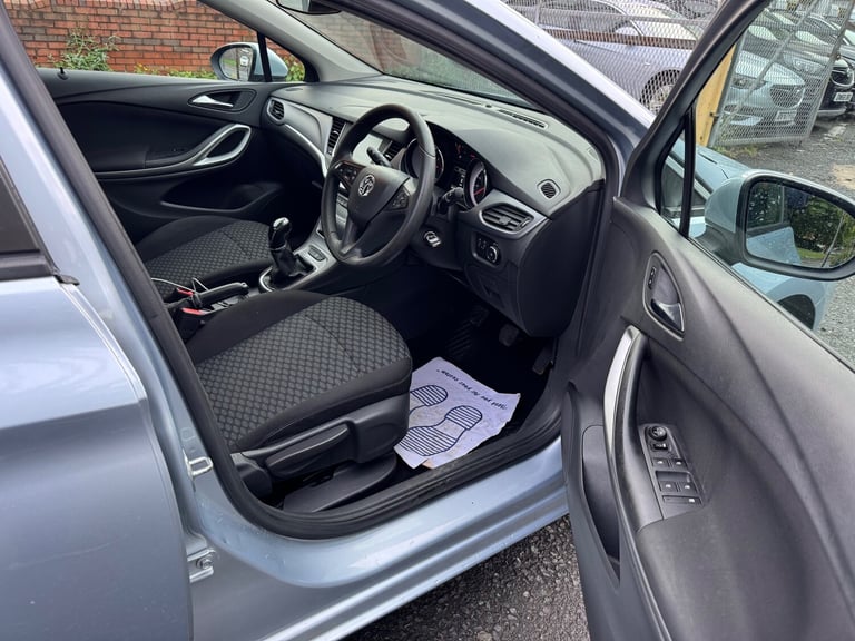 2017 Vauxhall Astra 1.6 CDTi ecoFLEX Design Sports Tourer 5dr Diesel Manual