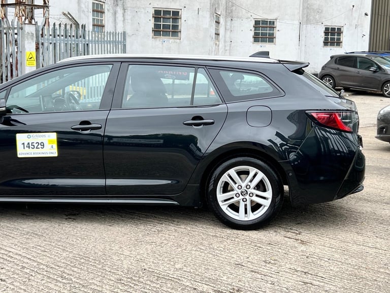2019 Toyota Corolla 1.8 VVT-h Icon Tech Touring Sports CVT Euro 6 (s/s) 5dr ESTATE Petrol/Electri...