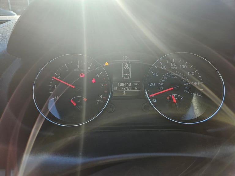 Nissan, QASHQAI, Hatchback, 2013, Manual, 1598 (cc), 5 doors