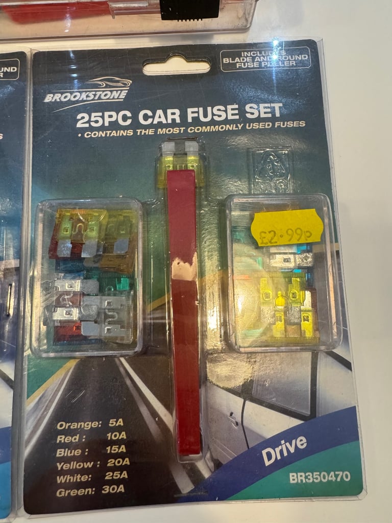 3 Car fuse sets 