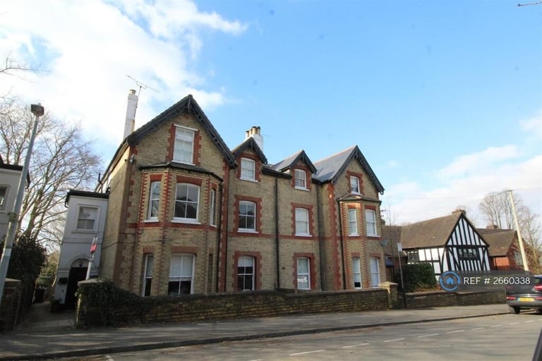 image for 2 bedroom flat in Granville Road, Sevenoaks, TN13 (2 bed) (#2660338)