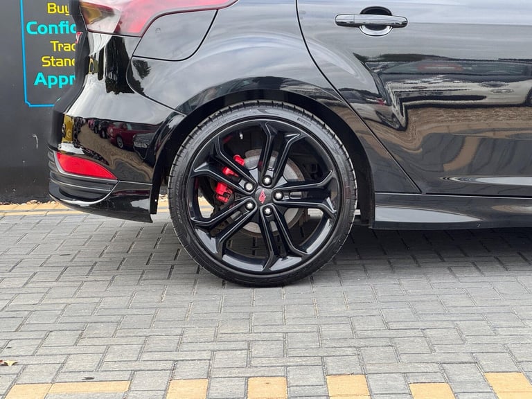 2018 Ford Focus 2.0T EcoBoost ST-3 Euro 6 (s/s) 5dr HATCHBACK Petrol Manual