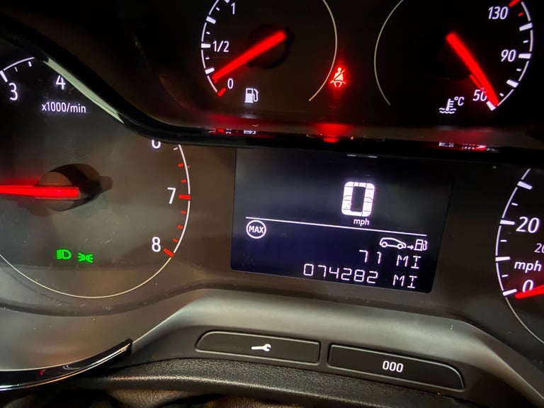 2018 Vauxhall Crossland X 1.2 SE SUV 5dr Petrol Manual Euro 6 (81 ps) HATCHBACK Petrol Manual