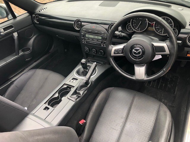MAZDA MX-5 1.8 CONVERTIBLE. ONLY 1 PREVIOUS OWNER