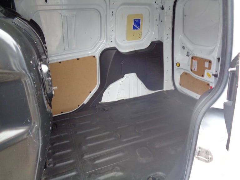 2018 68 FORD TRANSIT CONNECT 1.5 TDCI 200 LIMITED VAN 5DR DIESEL MANUAL L1NO VAT