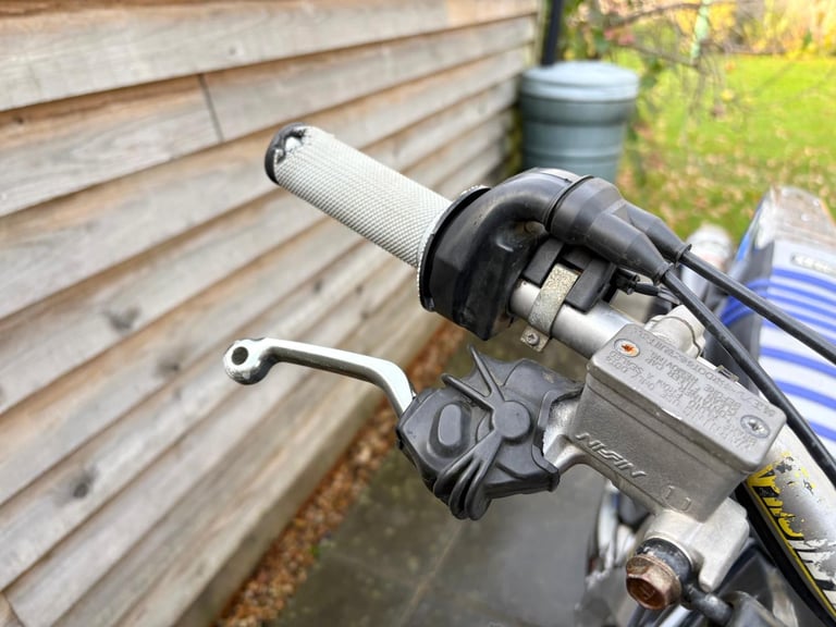 2008 / 08 Yamaha WR250F £2750 Blue 7595 miles.