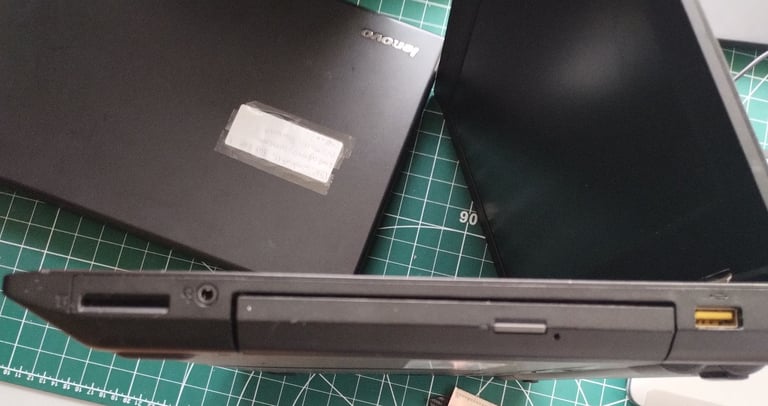 Windows 11, 16GB RAM, i5, 150GB SSD Solid State + 320GB HDD, FULL MICROSOFT OFFICE, Webcam, DVD.