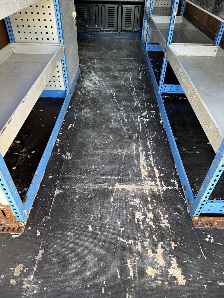 2013 Ford Transit 2.2 TDCi 350 Panel Van 3dr Diesel Manual FWD L2 H3 (209 g/km, 123 bhp) Panel Va...