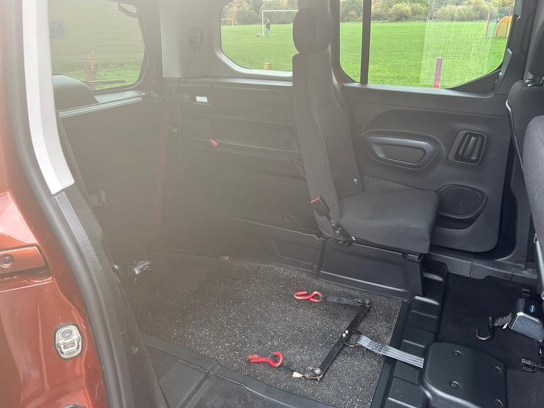 Peugeot RIFTER HORIZON RE TD Wheelchair access vehicle