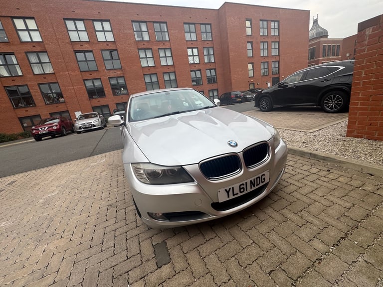 image for BMW, 3 SERIES, Saloon, 2011, Semi-Auto, 1995 (cc), 4 doors