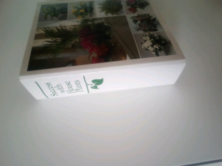 image for BOOK - SUCCESS WITH HOUSE PLANTS