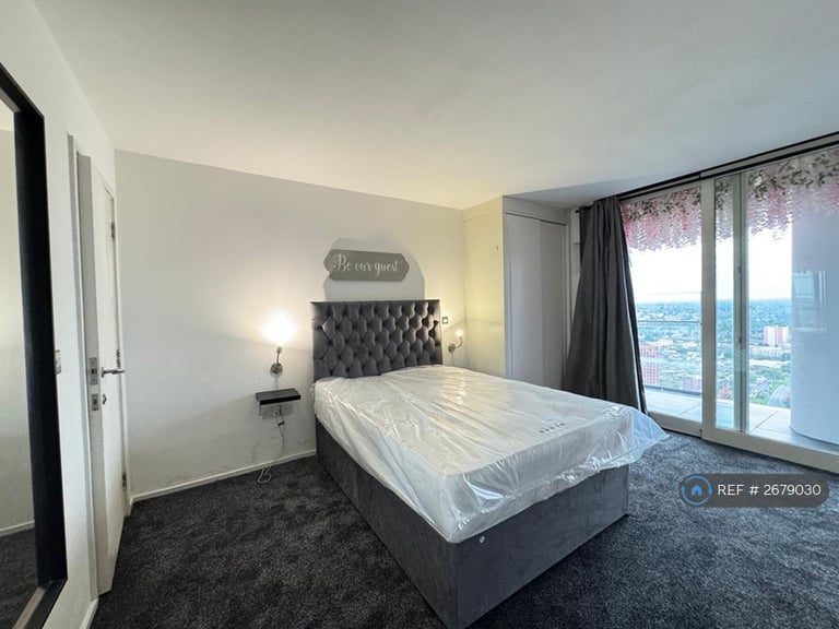 2 bedroom flat in Holloway Circus Queensway, Birmingham, B1 (2 bed) (#2679030)