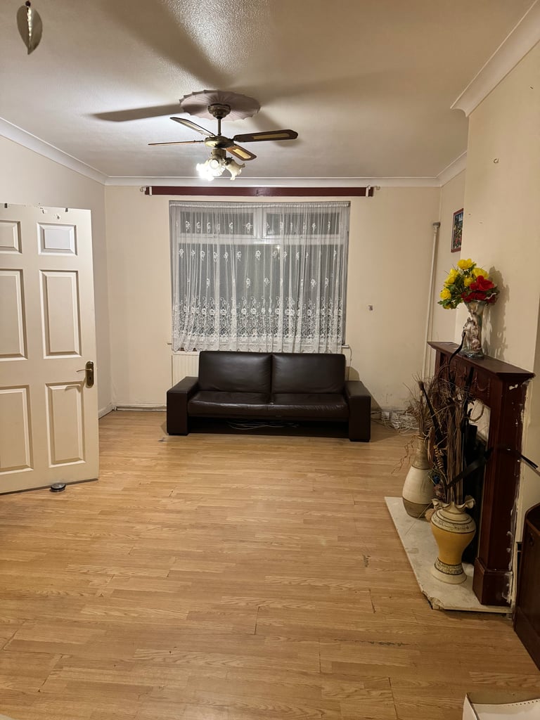Excellent 3-Bedroom House to Rent