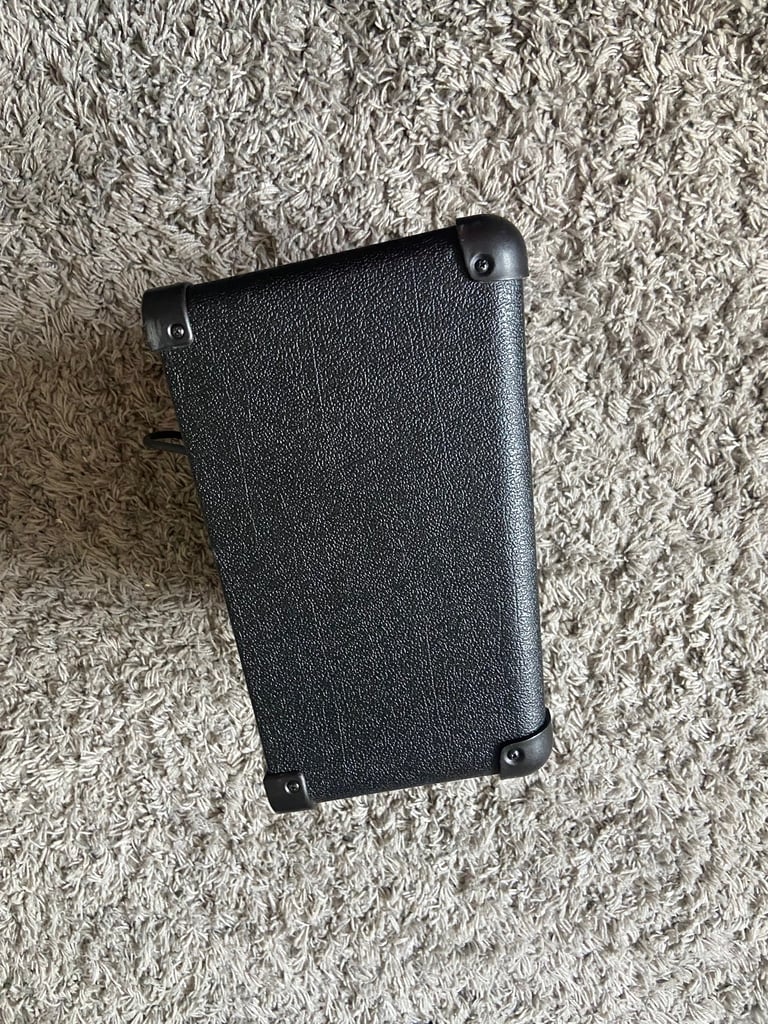 Guitar amp and stand 