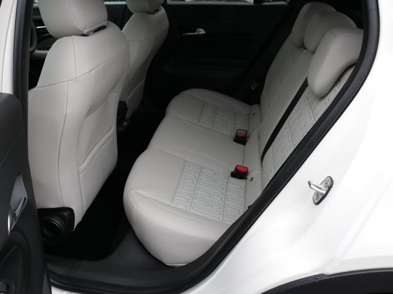 2025 Fiat 600 1.2 Hybrid 48V La Prima 5dr eDCT-6 HATCHBACK PETROL Automatic