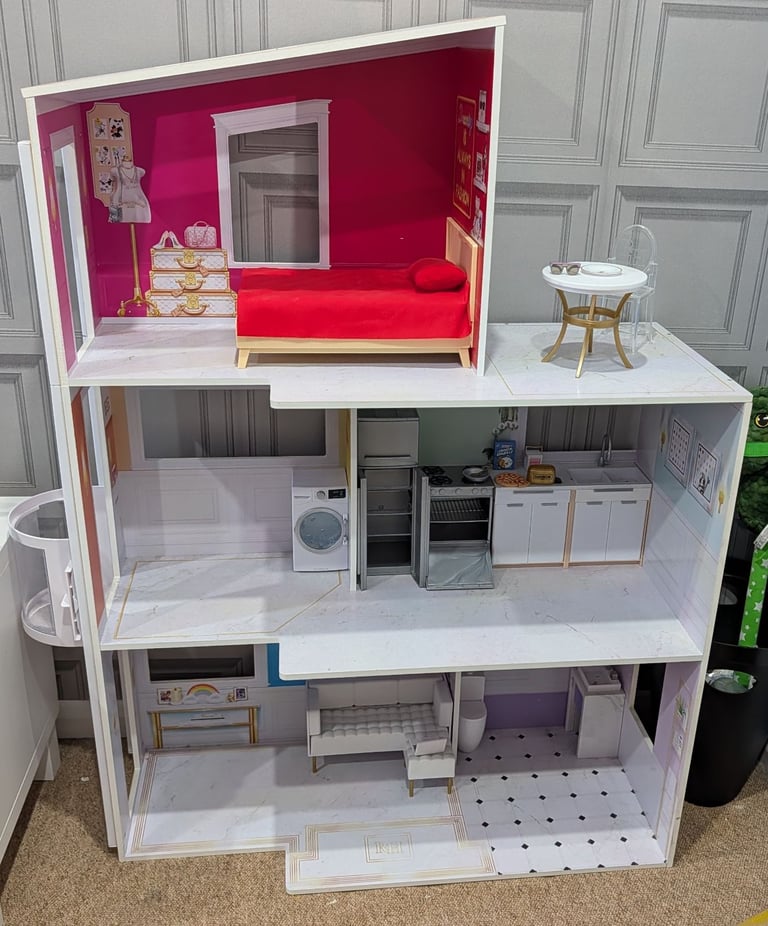  Rainbow High Townhouse