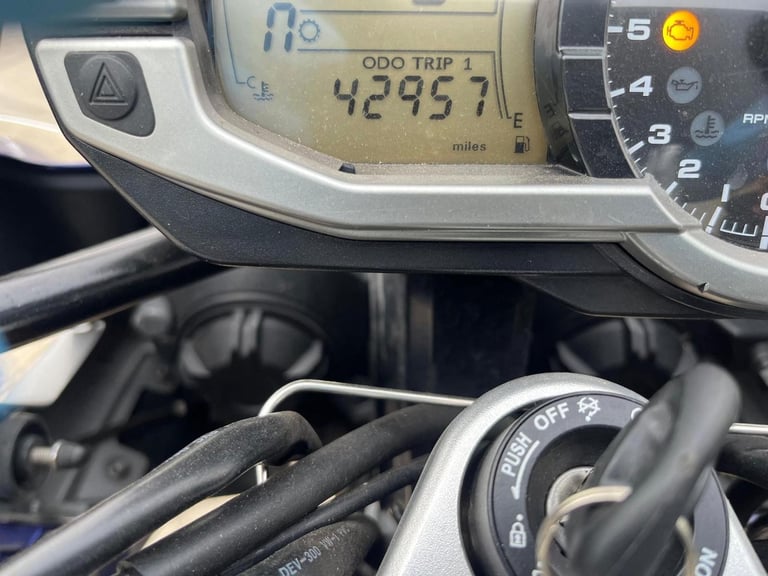 2012 12 TRIUMPH EXPLORER 1215 BLUE TIGER 1200 ADVENTURE TOURER FULL LUGGAGE