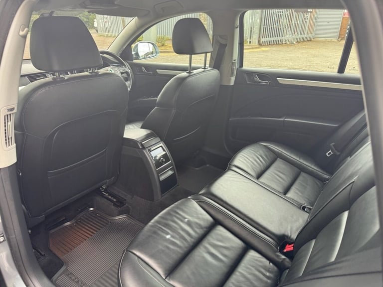 2013 Skoda Superb 1.8 TSI Elegance Estate 5dr Petrol Manual 4WD Euro 5 (160 ps) Estate Petrol Manual