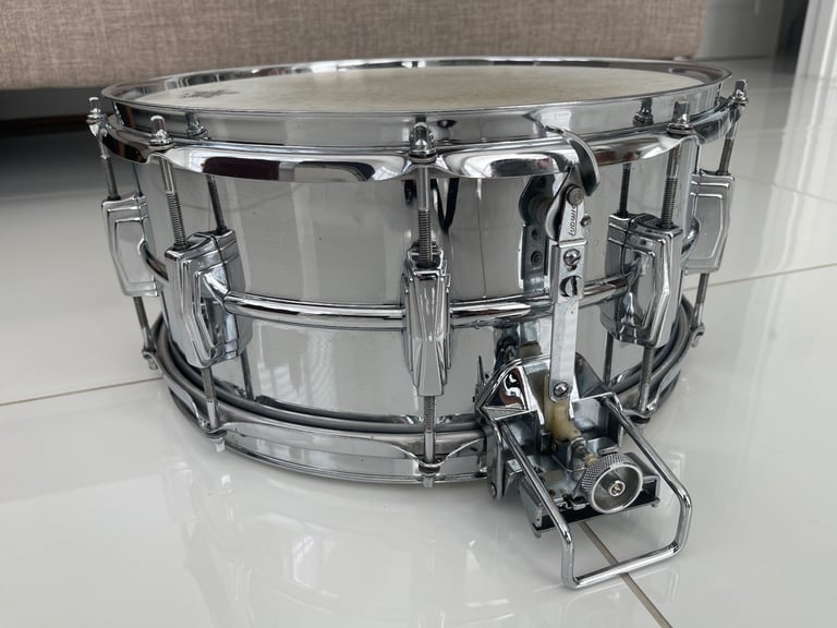 Vintage 70’s  Ludwig 411 14x6.5 Super Sensitive Snare Drum