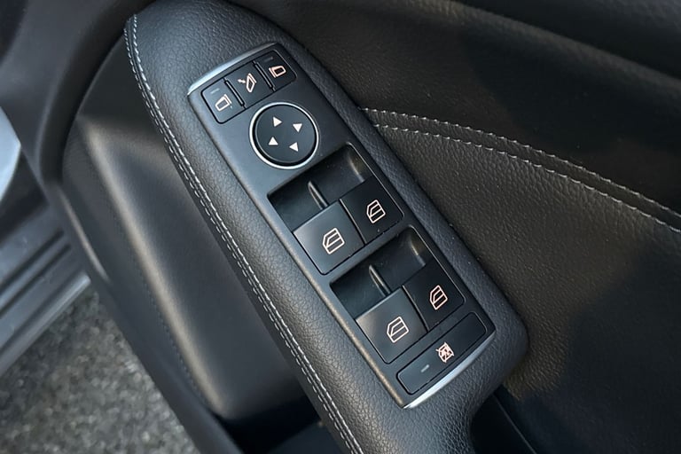 2018 Mercedes-Benz B Class B180 Exclusive Edition Plus 5dr Auto Hatchback PETROL Automatic