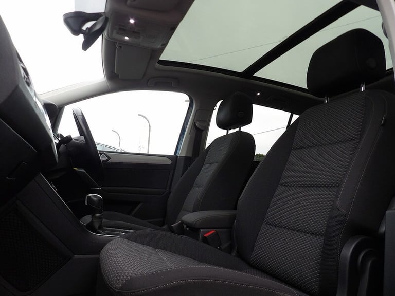 2018 Volkswagen Touran 2.0 TDI SE Family 5dr DSG MPV DIESEL Automatic