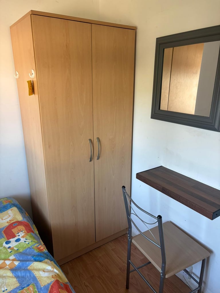 Spacious & Cosy Single Room For Rent AT UB7 9HN