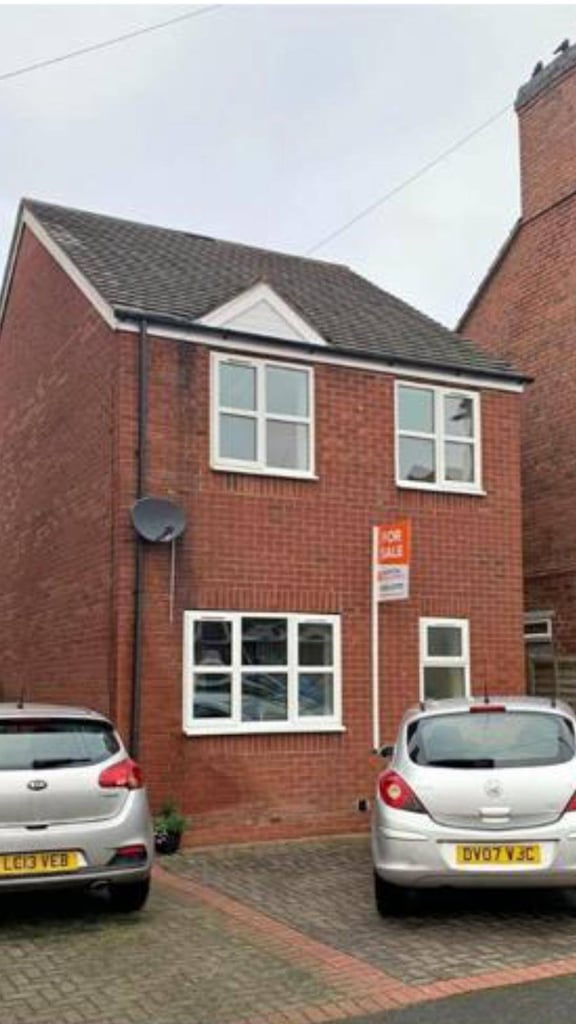 3xbed, 2x bath house for rent