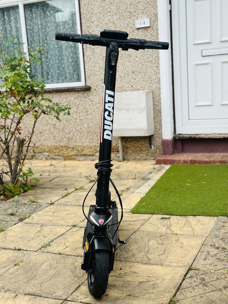 E-scooter Ducati Pro III