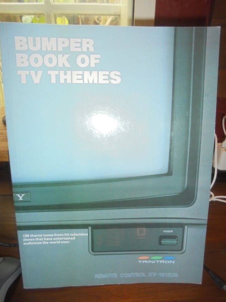 CASIO Piano/Keyboard + User's Guide & CASIO Song Book