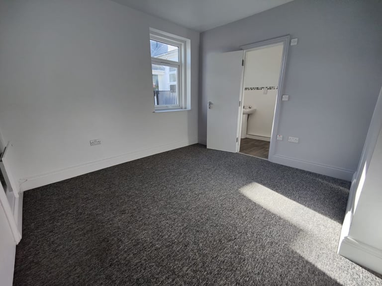 One Bedroom Flat Pets considered 