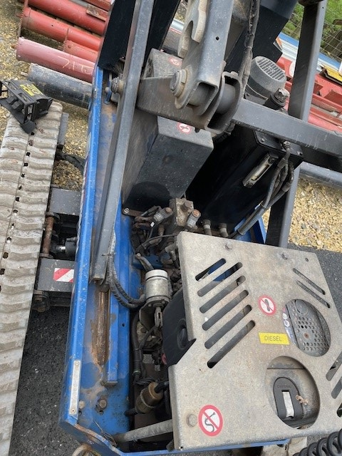 ALMAC TRACKED BI-LEVELLING CRAWLER SCISSOR LIFTS