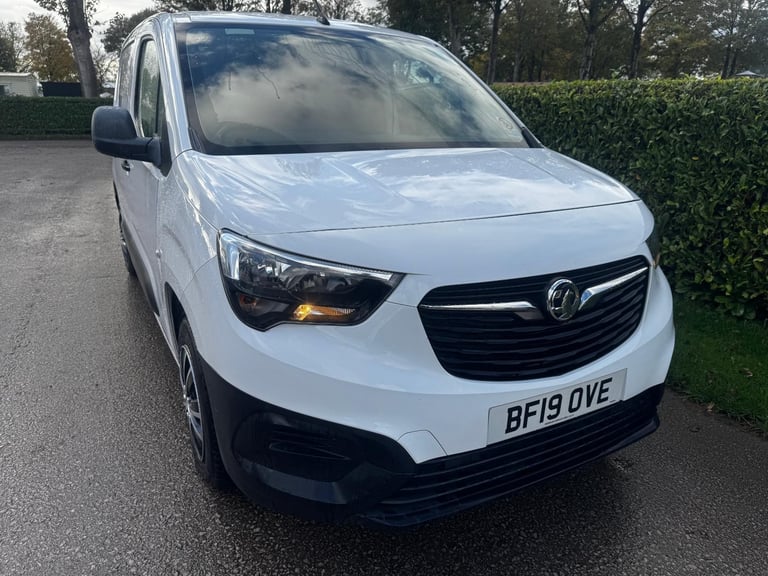 Vauxhall COMBO 2000 EDITION 79k Basic Stealth Camper