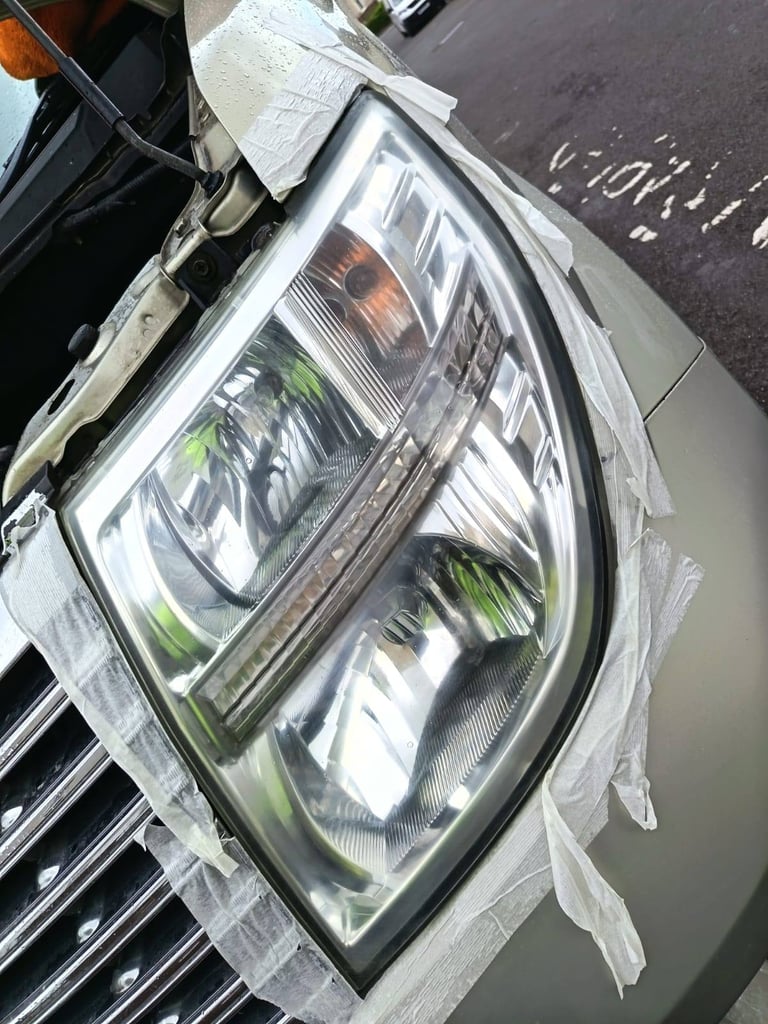 Mobile headlights restoration 