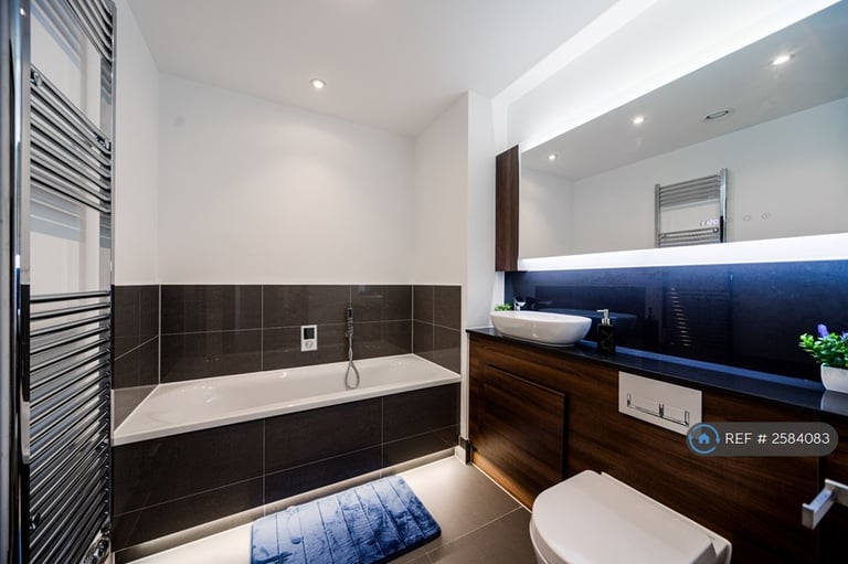 2 bedroom flat in James Smith Court, Dartford, DA1 (2 bed) (#2584083)