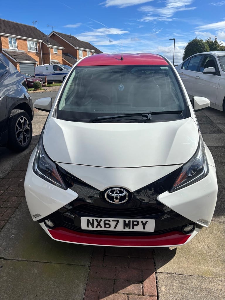 Toyota, AYGO, Hatchback, 2017, Semi-Auto, 998 (cc), 5 doors