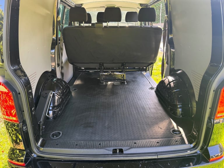 2018 Volkswagen Transporter 2.0 TDI BMT 150 Highline Kombi Van DSG WINDOW VAN Diesel Automatic