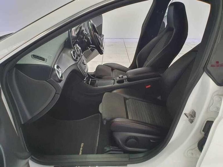 2018 Mercedes-Benz CLA 1.6 CLA180 AMG Line Edition Coupe 4dr SALOON Petrol Automatic