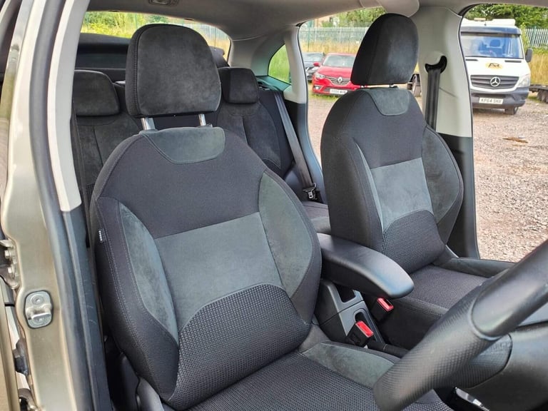 2010 Citroen C3 1.6 VTi Exclusive Auto Euro 5 5dr Hatchback Petrol Automatic