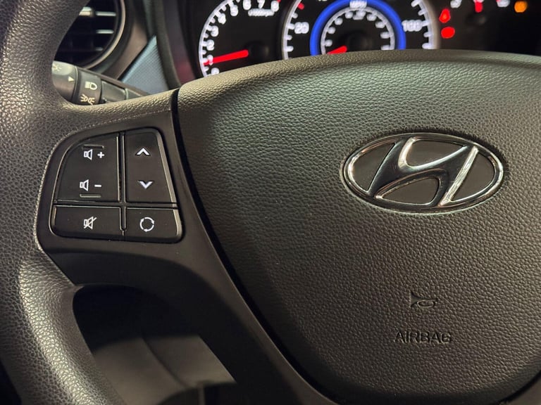 2016 Hyundai i10 1.0 SE Euro 5 5dr HATCHBACK Petrol Manual